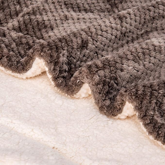 DW-Eagle Grey Plush Fleece Receiving Blanket for Dog, Cat, Couch, Travel - Warm, Soft, 32" x 40"
