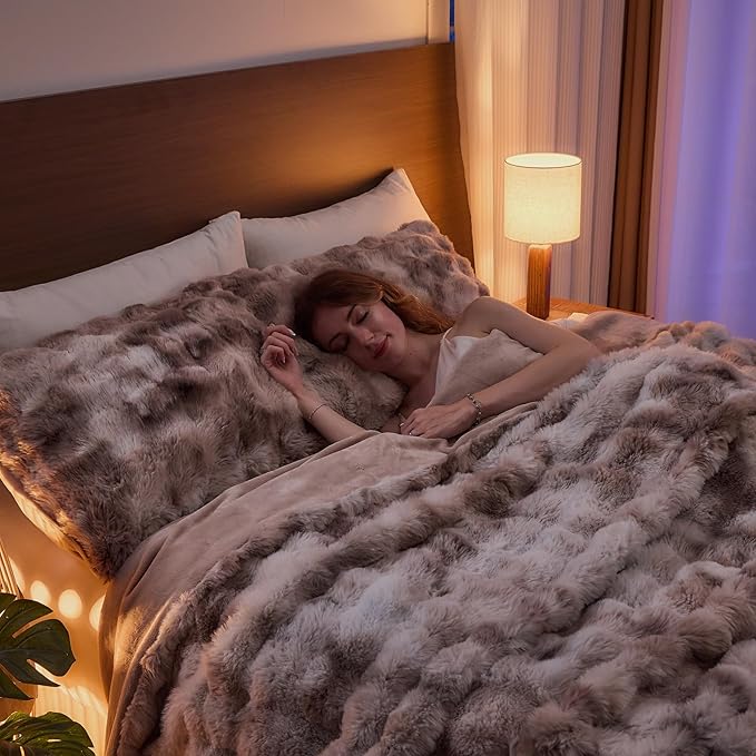 Lotus Karen Faux Fur Full Comforter Set – Big Bubble Faux Rabbit Fur Fluffy Beige Comforter Full Size, Warm Cozy Fuzzy Bed Set 3 Pieces, 1 Comforter and 2 Pillowcases