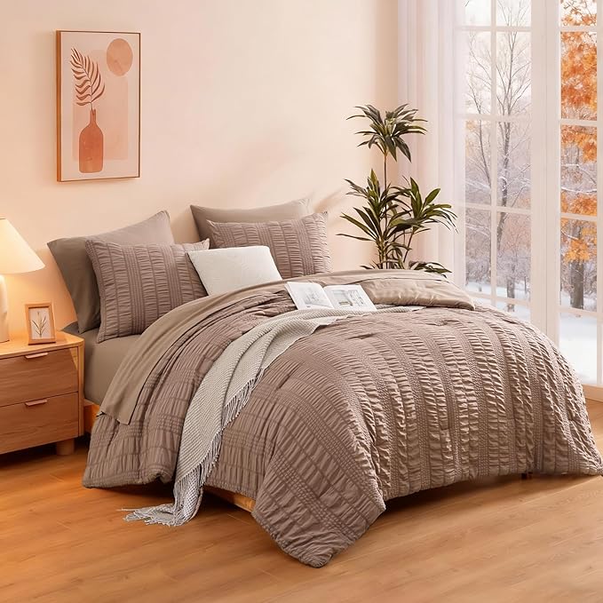 CASAAGUSTO Full Size Comforter Set, 7 Pieces Brown Seersucker Bed in a Bag Full Size Soft All Seasons, Bedding Sets Full with Comforter, Flat Sheet, Fitted Sheet, 2 Pillow Shams, 2 Pillowcases