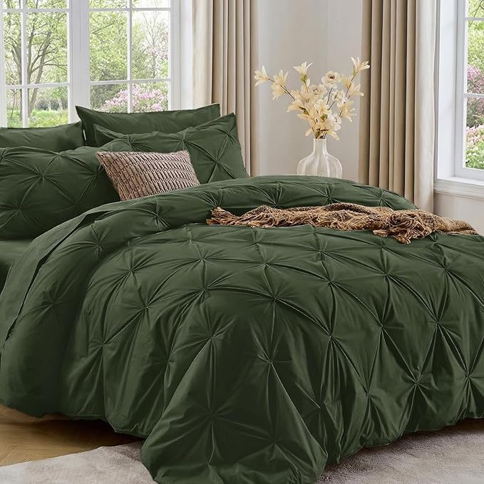 Sasttie Full Size Comforter Set, 7-Piece Bed in a Bag Double, Pintuck Bedding Set for All Season, Includes Comforter, Flat Sheet, Fitted Sheet, Pillowcases and Pillowshams, Dark Green
