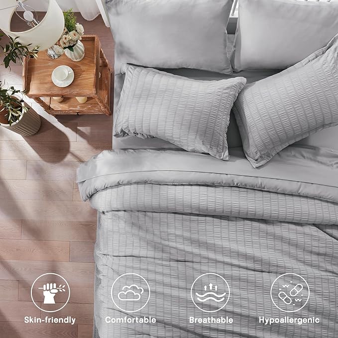 Zzlpp Queen Comforter Set 7 Pieces, Light Grey Seersucker Bed in a Bag with Comforter and 2 Sheets, All Season Bedding Sets with 1 Comforter, 2 Pillow Shams, 2 Pillowcases
