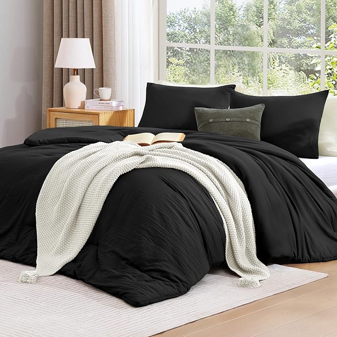 WRENSONGE Queen Comforter Set - 3 Pieces Prewashed Black Comforter Soft Lightweight for All Seasons,Fluffy Down Alternative Comforter Queen Size with 2 Pillow Shams