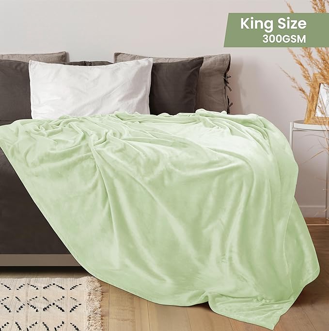 Utopia Bedding Fleece Blanket King Size Sage Green 300GSM Luxury Fuzzy Soft Anti-Static Microfiber Bed Blanket (90x102 Inch)