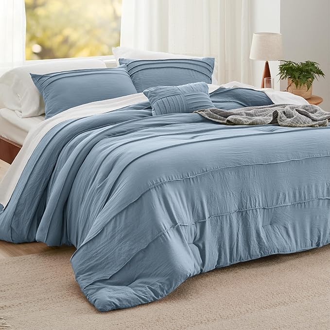 Bedsure Queen Comforter Set - 4 Pieces Pinch Pleat Bed Set, Light Blue Boho Bedding for All Season, 1 Soft Comforter, 2 Pillowcases, 1 Decorative Pillow