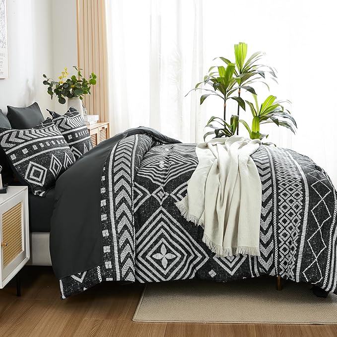 Yiran Black Comforter Set Full Size, Boho Aztec Comforter Bedding Set, 7 Piece Bohemian Summer Bed in a Bag, Soft Microfiber Striped Complete Bedding Set with Sheets for All Season