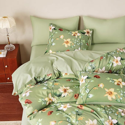 Wake In Cloud - Floral Comforter Set, Cottagecore Cottage Rustic Farmhouse Style with Botanical Flowers and Leaves Pattern, Soft Lightweight Bedding, 3-Piece, Sage Green, Full Size