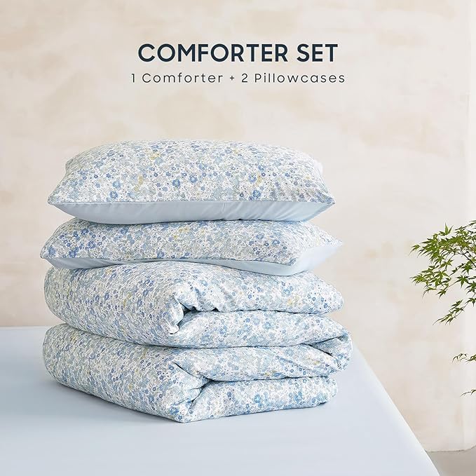 Wake In Cloud - Floral Comforter Set, Cute Vintage Flower Cottagecore Aesthetic for Women Teen Girls, Soft Lightweight Dorm Bedding, 3 Pieces, Light Blue, Queen Size
