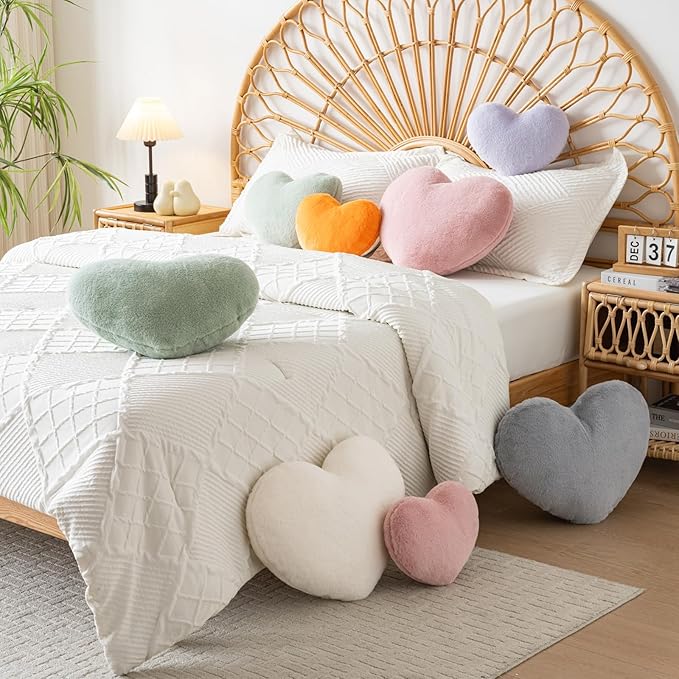 Xiashrk Heart Pillow, Heart Shaped Pillow for Bed Couch, Soft Decorative Heart Throw Pillow, Cute Decorate Pillows, Heart Pillows for Bedroom Living Room (Light Grey, Mini 12.9"x9.8")