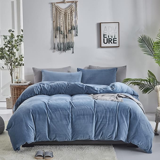 Pureant Blue Fluffy Comforter Set California King Lake Blue Velvet Bedding Comforter Sets for Men Boys Solid Color Cal King Comforter Soft Plain Grayish Quilts Haze Blue Flannel Blanket Breathable