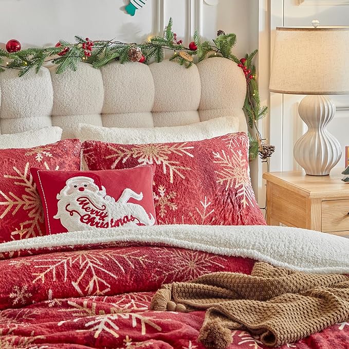Christmas Sherpa Comforter Set Queen Size 3 Pieces Holiday Red Winter Bedding Microfiber Warm Fleece Comforter with 2 Pillow Shams - Thanksgiving New Year Gift Choice with Gradient Golden Snowflake