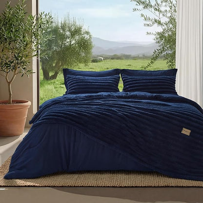 Bedsure Gentlesoft™ 2-in-1 Twin Comforter Set and Detachable Fluffy Blanket, Navy Blue Bedding Set for All Season Use, SnapTech Design for Space Saving (Includes 1 Pillow Sham, 1 Pillowcase)
