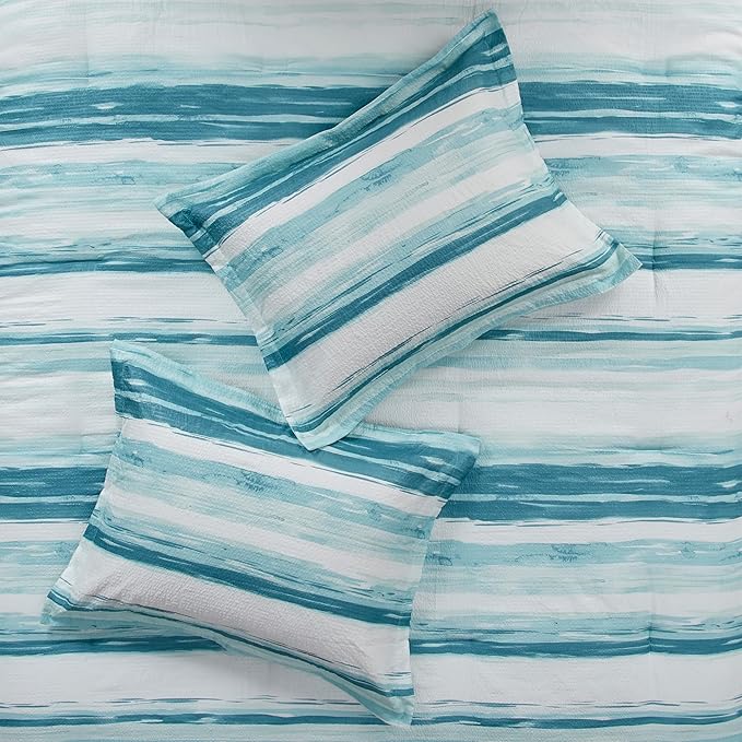 Madison Park Marina Comforter Quilt Combo Set - Modern Luxury Design, All Season Down Alternative Bedding, Matching Shams, Decorative Pillows, King/Cal King(104"x92"), Aqua 8 Piece