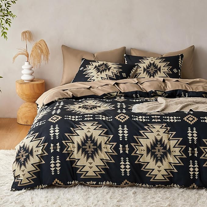 Wake In Cloud - Western Comforter Set, Boho Southwestern Rustic Farmhouse Style with Aztec Geometric Block Pattern, Soft Lightweight Bedding, 3 Pieces, Tan Black, Queen Size