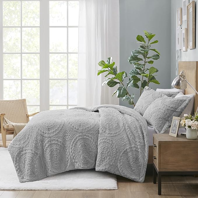 Madison Park Arya Modern All Season Down Alternative Bedding Set with Matching-Sham, Full/Queen, Grey