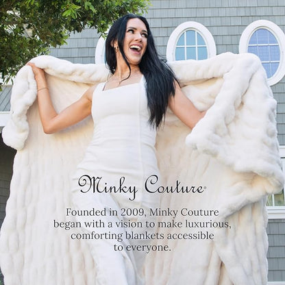 Minky Couture Hugs Blanket - Extra Plush Blanket for Premium Gifting - Stretchy Bubbled Cozy Throw - Silky Smooth - Durable & Machine-Washable - Travel-Friendly - Grande, Cream