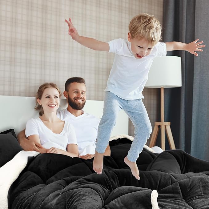 Utopia Bedding Micromink Sherpa Fleece Twin Comforter Set with 1 Pillow Sham, Plush and Warm Bedding Comforter Sets, Down Alternative Comforter, Ultra Soft and Cozy Comforter Set (Twin, Black)
