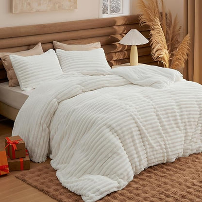 Bedsure King Size Comforter Set - GentleSoft™ 3 Pieces Fluffy Double-Side Fleece Comforter Set, Cozy Striped Room Decor Aesthetic, Luxury White King Bedding with 2 Pillowcases, 104x90 Inches