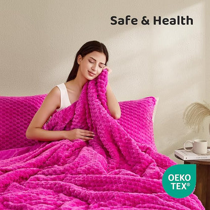 Petrichor Fluffy Queen Comforter Set - Ultra-Soft Pink Flannel Thick Comforter for Queen Bed, Luxury Warm Bedding Set for Winter & Fall, Cozy Fuzzy Bed Set 3 Pieces (1 Comforter & 2 Pillowcases)