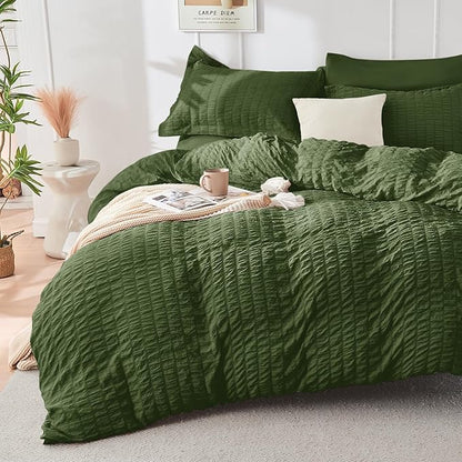 HYMOKEGE Olive Green Queen Comforter Set Seersucker 7 Pieces, All Season Luxury Bed in a Bag Queen for Bedroom, Bedding Set with Comforter, Sheets, Pillowcases & Shams