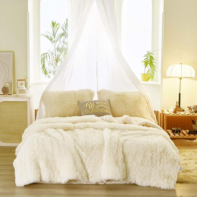 Joyreap 3-Piece Plush Shaggy Comforter Set, Queen Size Luxury Faux Fur Velvet Warm Fluffy Bedding Set for All Season (Cream White, 88x88 inches)