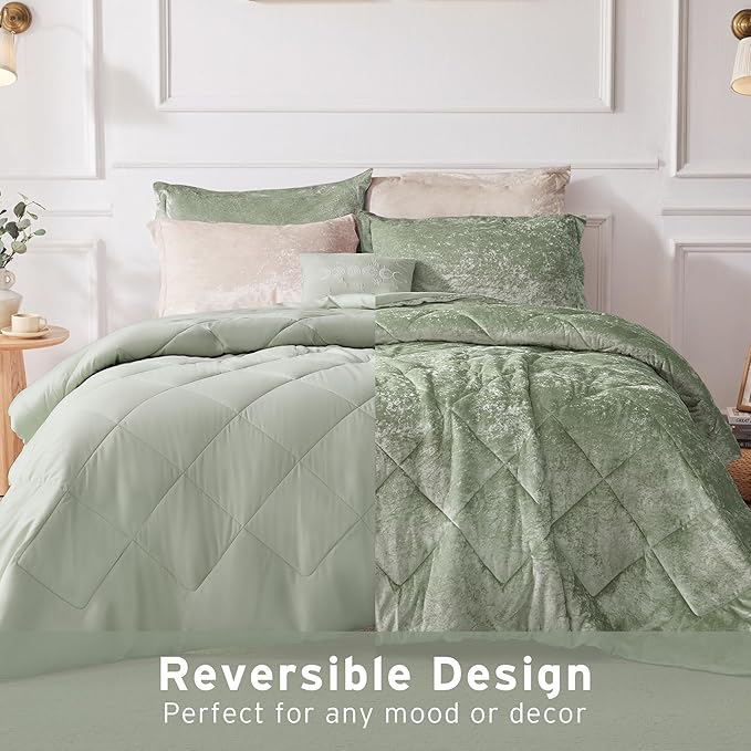 Intelligent Design Comforter Set Velvet Bedding Reversible, All Season, Diamond Quilted Microfiber, Felicia, Twin/Twin XL, Green 3 Piece