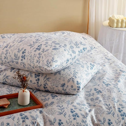 mixinni 3pcs Floral Comforter Set King Size, Botanical Blue Flowers Leaves on White Cute Bedding Comforter Sets for Women, 1 Soft Pastoral Style Comforter and 2 Pillowcases for All Seasons