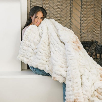 Minky Designs Crème Brulee Minky Blanket – Ultra Soft Faux Fur Throw Blanket for Couch, Bed & Home – Fluffy, Warm & Luxurious – Chic Collection (Medium, 50x60)