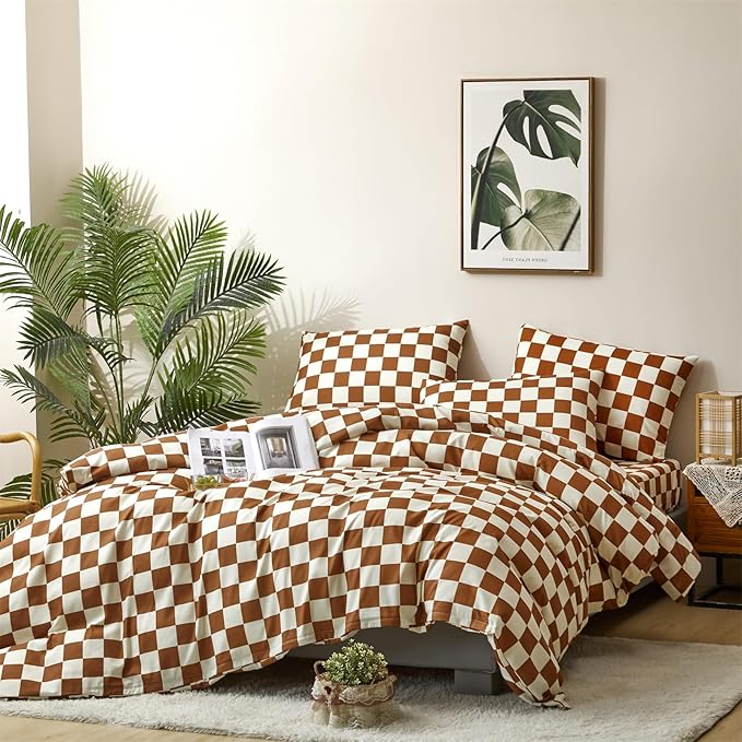 CLOTHKNOW Brown Plaid California King Comforter Set Grid Bedding Comforter Sets Soft All Season Checker Caramel Comforter with 2 x Pillow Cases