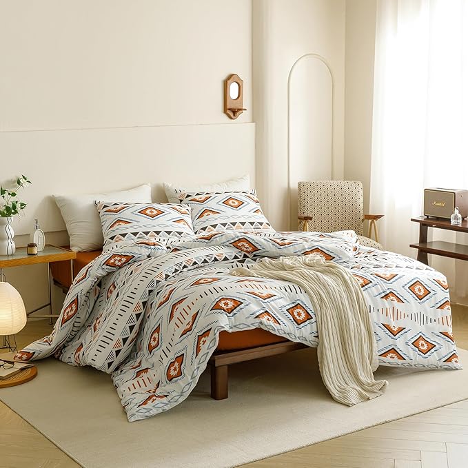 CLOTHKNOW Geometric Aztec Bedding Set - Boho Brown & White Comforter, 3Pcs Full Set