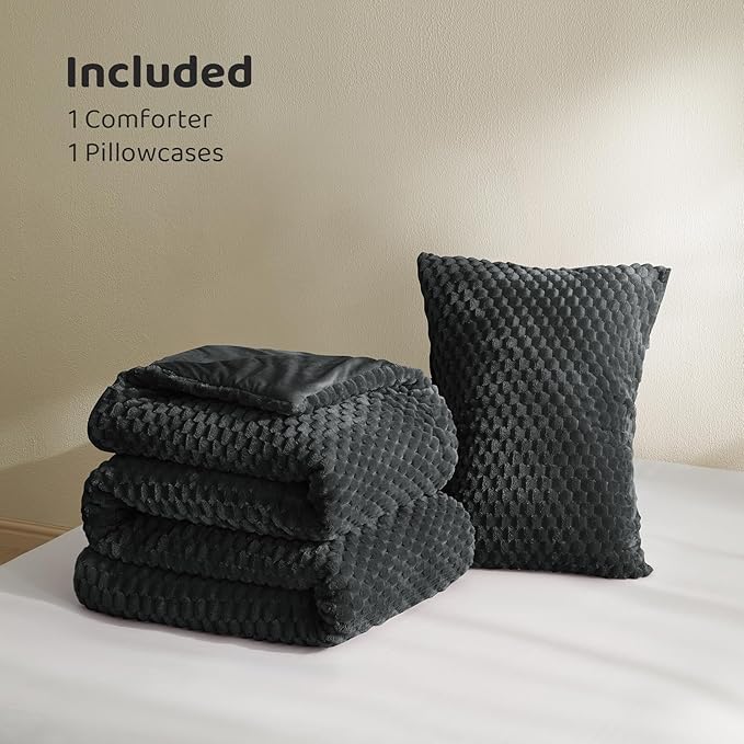 Petrichor Fluffy Twin Comforter Set - Ultra-Soft Black Flannel Thick Comforter for Queen Bed, Luxury Warm Bedding Set for Winter & Fall, Cozy Fuzzy Bed Set 2 Pieces (1 Comforter & 1 Pillowcase)