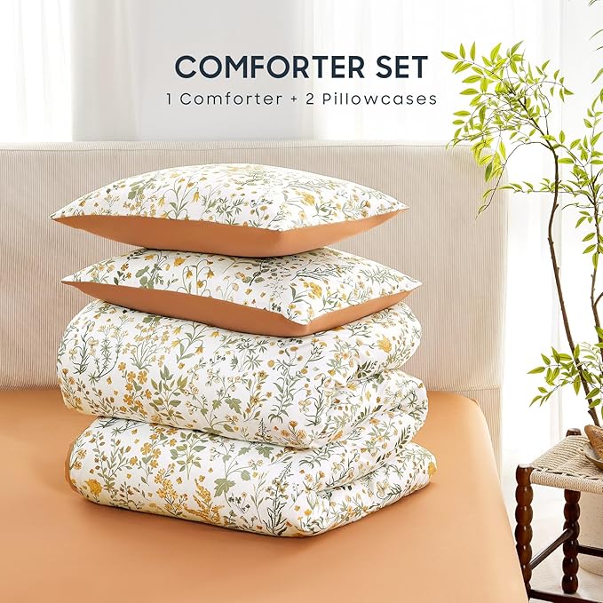 Wake In Cloud - Floral Comforter Set, Shabby Chic Cottage Garden Botanical Flower Style with Elegant Wildflower Pattern, Soft Lightweight Bedding, 3 Pieces, Orange White, Queen Size