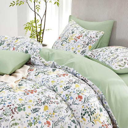 Wake In Cloud - Floral Comforter Set, Shabby Chic Cottage Garden Botanical Flower Style with Elegant Wildflower Pattern, Soft Lightweight Bedding, 3 Pieces, Multicolor Green, Queen Size