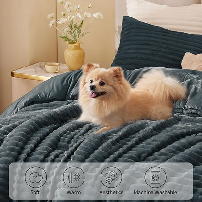 BEDELITE Fleece Queen Comforter Set -Super Soft & Warm Fluffy Dark Grey Bedding, Luxury Fuzzy Heavy Bed Set for Winter with 2 Pillow Cases