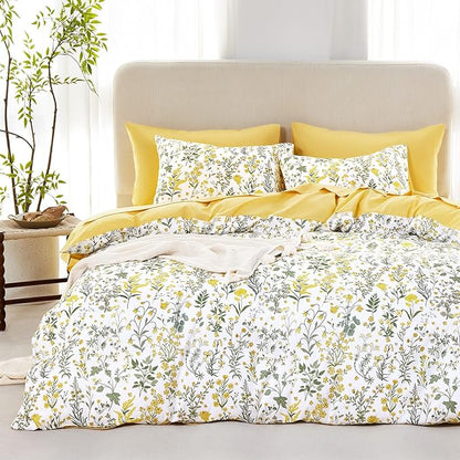 Wake In Cloud - Floral Comforter Set, Shabby Chic Cottage Garden Botanical Flower Style with Elegant Wildflower Pattern, Soft Lightweight Bedding, 3 Pieces, Yellow White, Full Size