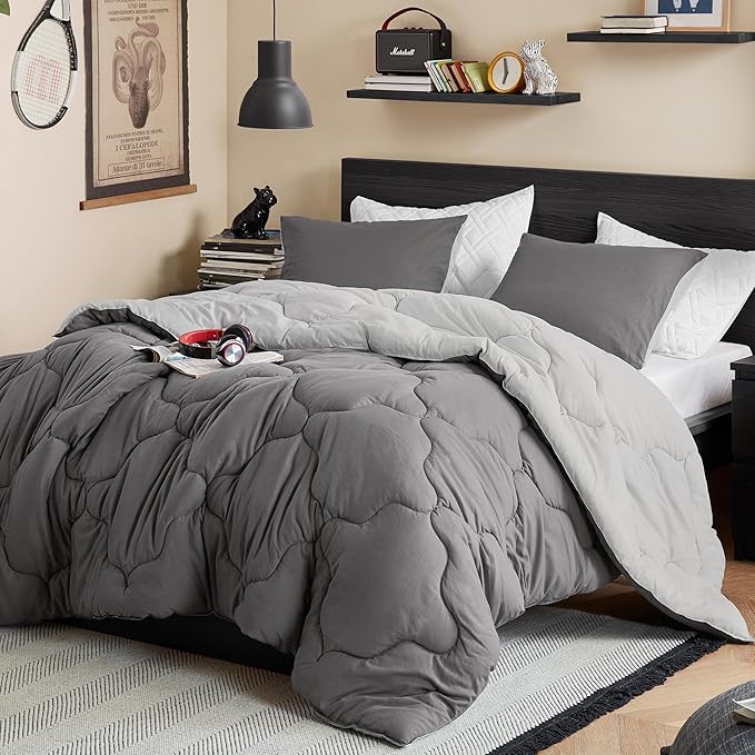 Comfort Spaces Comforter Set Vibrant Reversible Comforters Queen Size Quilted Bedding Set, All Season Lightweight Bedding, Soft Microfiber Comforter, Vixie, Grey/Light Grey Full/Queen 3 Piece