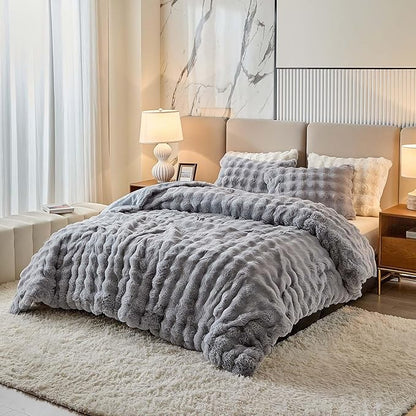 Full Faux Rabbit Fur Comforter Set - 3 Pieces Fluffy Bedding Set Ultra Soft Warm Shaggy Winter Flannel Bed Set, Luxury Skin Friendly Sherpa Comforter Set & 2 Pillow Shams for Thanksgiving Light Gray