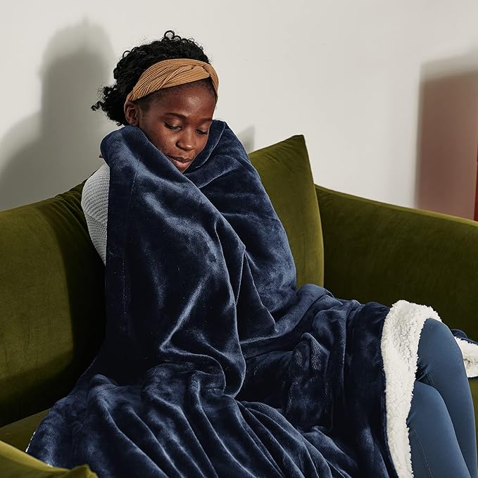 Bedsure GentleSoft Sherpa Fleece Throw Blanket for Couch - Thick and Warm Throw for Women and Men, Soft Fuzzy Plush Blanket for Winter, Non-Heated, Navy, 50x60 Inches