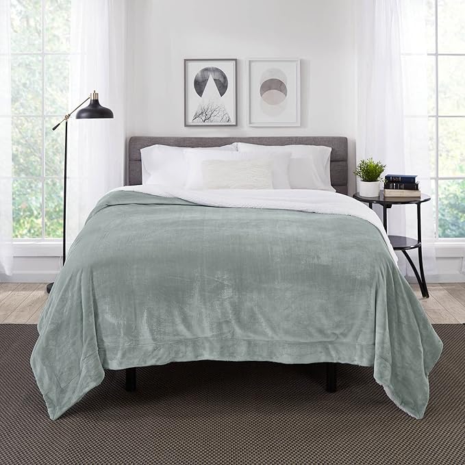 Genteele Sherpa Throw Blanket Super Soft Reversible Ultra Luxurious Plush Blanket, 102 x 90 inches, Sage/White