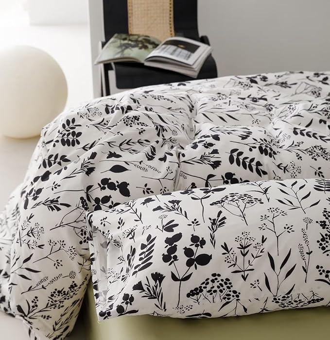 KAREVER Black Botanical Comforter Set Twin White Black Floral Plant Bedding Comforter Set Girls Garden Pattern Printed on White Blanket Rustic Leaf Blossom Women White Farmhouse Comforter Twin