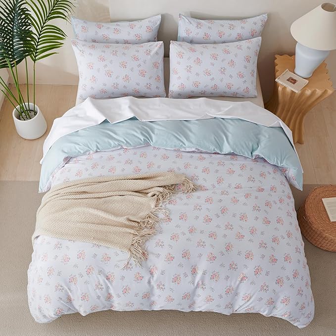 King Comforter Set Floral 3 Pieces Soft Cute Floral Bedding Comforter Lightweight Blue Garden Style Floral Botanical Comforter Set for All Seasons 1 Comforter and 2 Pillowcases