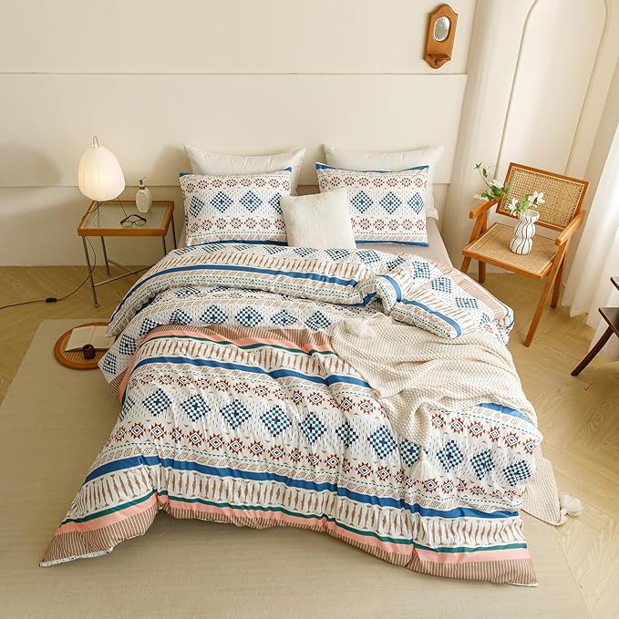 CLOTHKNOW Aztec Boho King Size Comforter Set Southwest Bedding Comforter Sets White Blue Comforter American Tribal Navajo Comforter with 2 x Pillowcases