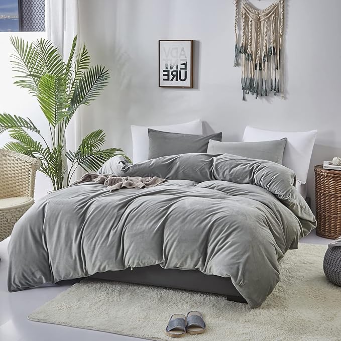 Luxlovery Grey Velvet Comforter Set Queen Men Women Plush Fluffy Dark Grey Bedding Comforter Set Flannel Heavyweight Winter Thick Warm Comforter Set