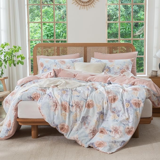 King Comforter Set Floral Soft Cute Floral Bedding Comforter Sets Garden Style Flower Print Botanical Flowers Comforter Set King for All Seasons 1 Comforter and 1 Pillowcases