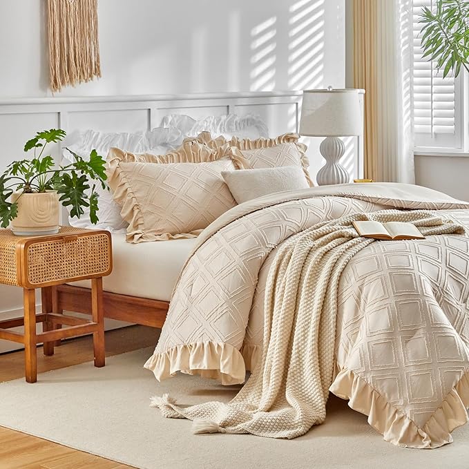 Tufted Grids Ruffle Comforter Set Full/Queen Size, 3 Pieces Beige Vintage Farmhouse Shabby Chic Comforters, Jacquard Boho Bohemian Bedding Set for All Season (1 Ruffled Comforter+ 2 Pillow Shams)