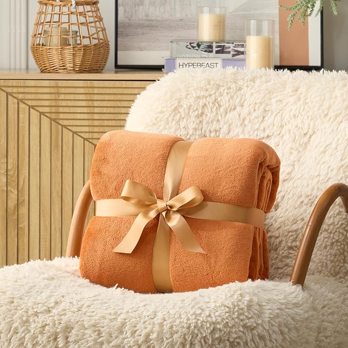 Hansleep Fleece Pumpkin Orange Full Blanket, Super Soft Flannel Fuzzy Plush Cozy Blanket for All Seasons, Pumpkin Orange, Full 84x90 Inches