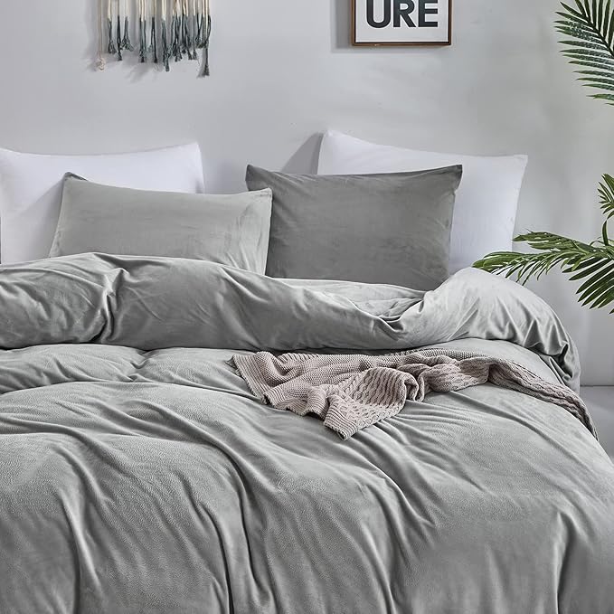 Luxlovery Grey Velvet Comforter Set - Full Plush Fluffy Bedding - Thick Warm Flannel Sherpa Comforter for Women & Men