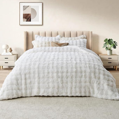 DAICO 3 Pieces Fluffy Faux Rabbit Fur Comforter Set Queen Size White Plush Fuzzy Bubble Comforter Bedding Set Warm Cozy Bedding Comforter Sets for Winter, 1 Comforter and 2 Pillowcases