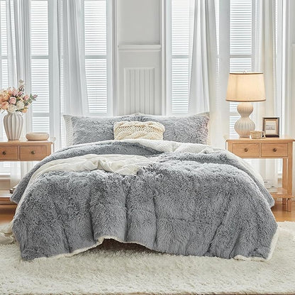 UOZZI BEDDING Gray Faux Fur Comforter Set King 3 Pieces - 1 Shaggy Comforter 104x90 and 2 Pillowcases, Ultra Soft and Easy Care Luxury Plush Super Warm Winter Shaggy Duvet Set