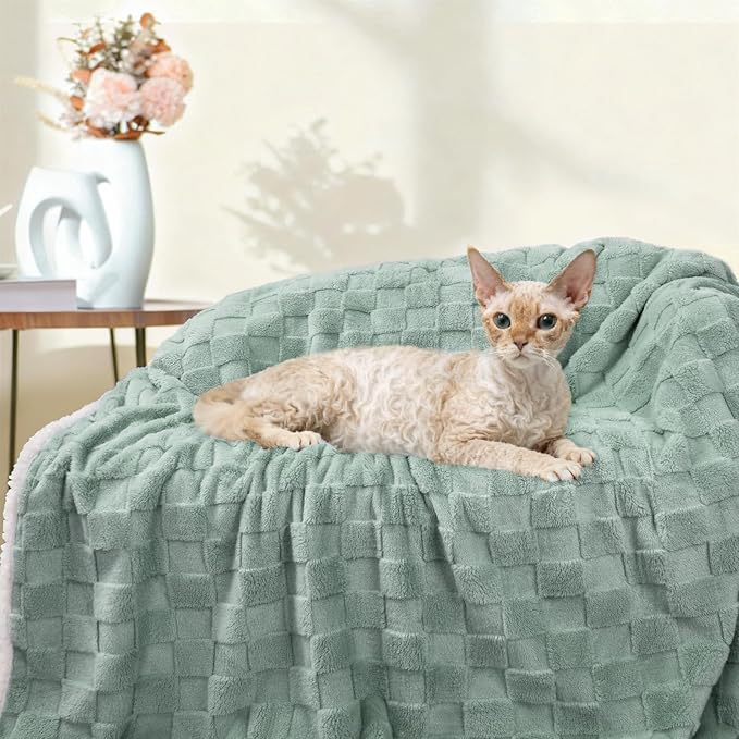 Luciphia Waterproof Dog Blanket for Large Dogs Washable Soft Sherpa Fleece Cat Blankets with 3D Jacquard Cozy Calming Reversible Bed Couch Protector Furniture Protection, Green White, 85x57 inch