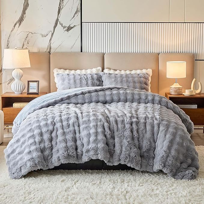 Full Faux Rabbit Fur Comforter Set - 3 Pieces Fluffy Bedding Set Ultra Soft Warm Shaggy Winter Flannel Bed Set, Luxury Skin Friendly Sherpa Comforter Set & 2 Pillow Shams for Thanksgiving Light Gray